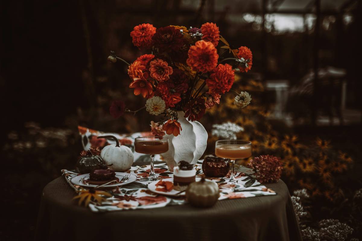 Local artisan selling thanksgiving home decor nearby at a neighborhood fall market